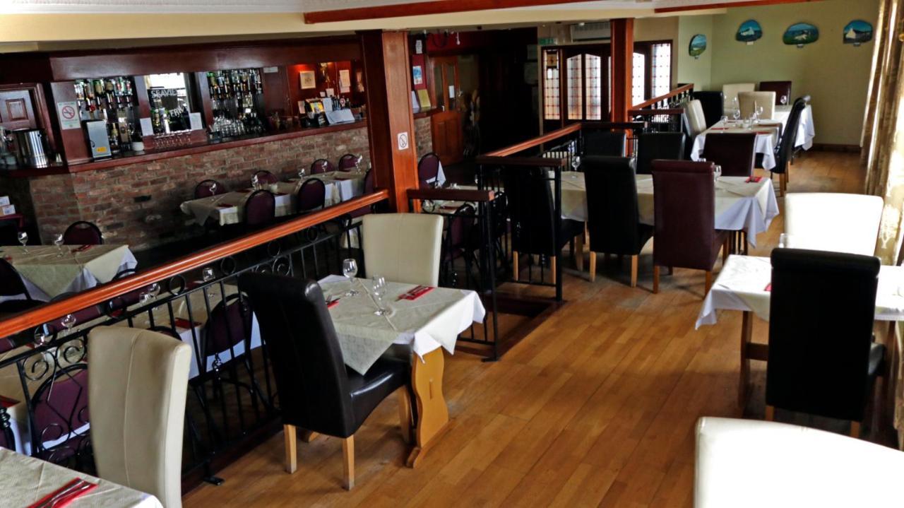 The Seaview Tavern Ballygorman Exterior foto